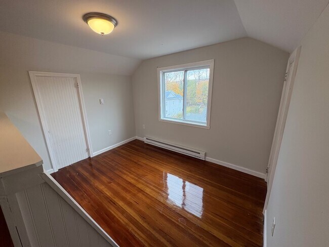 Photo - 96 Chestnut St Unit 4