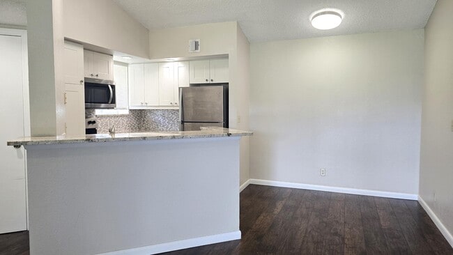 Photo - 3400 Pinewalk Dr N Unit 928