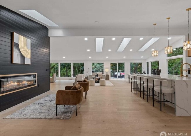 Photo - 14244 Redmond