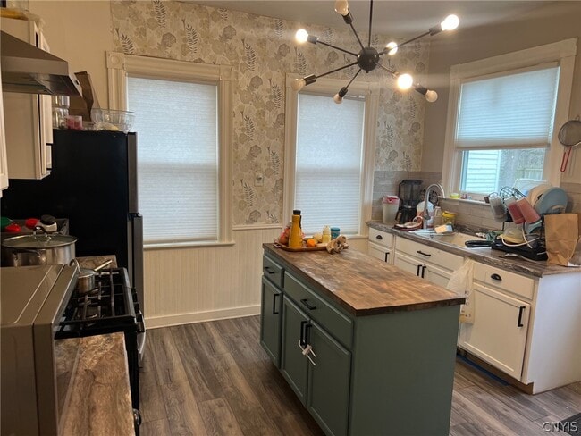 Photo - 110 Clinton Pl