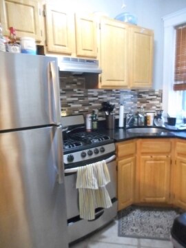 Building Photo - 1564 Commonwealth Ave Unit 10