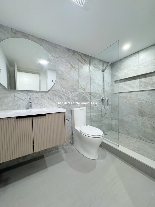 Photo - 1243 Beacon St Unidad 5A