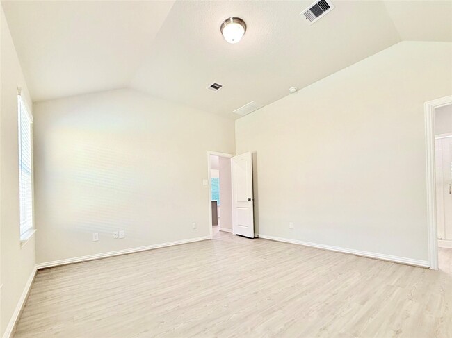 Building Photo - 22858 Ephesus Ave