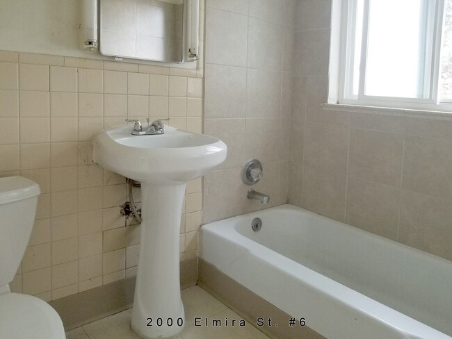 Photo - * $1000  Great location off Montview and Elmira Unit 6