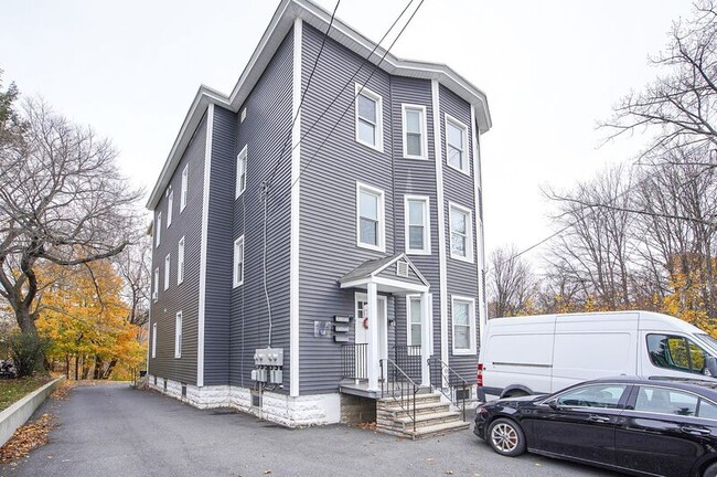 Building Photo - 10-12 River Street Unit #3