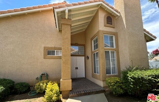 5515 Trevino Way