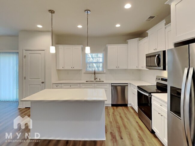 Photo - 1369 Mistletoe Ridge Pl NW