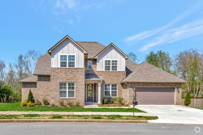 Building Photo - 204 Faraway Hills Dr Rental