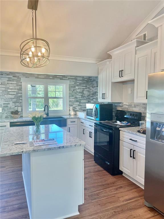 Photo - 126 Arnold Rd SE