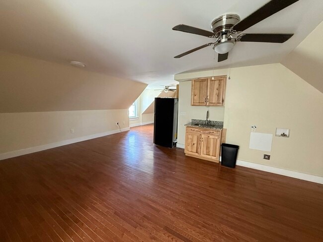 Building Photo - 187 Kelley St Unit #1