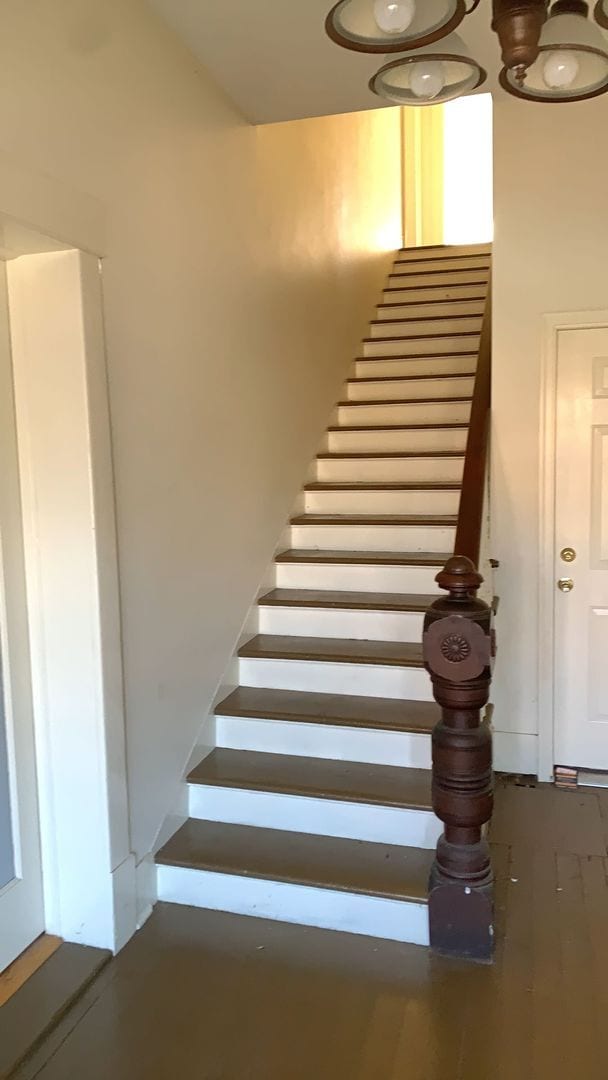 Photo - 330 N High St