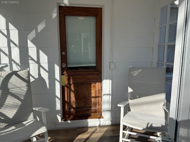 Photo - 143 East Ave