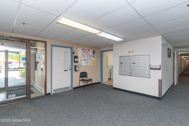 Photo - 2006 Central Ave Unidad 105