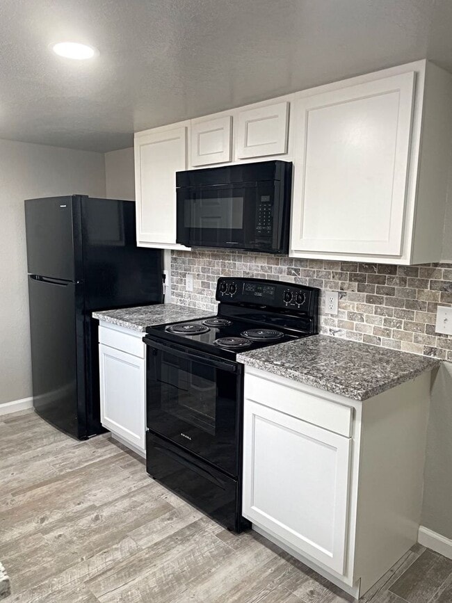 Photo - 2700 N 16th St