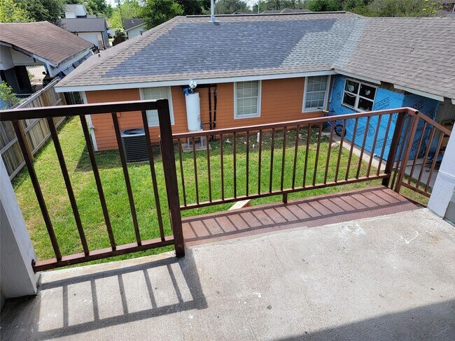 Photo - 3115 Havner Ln Unidad 4
