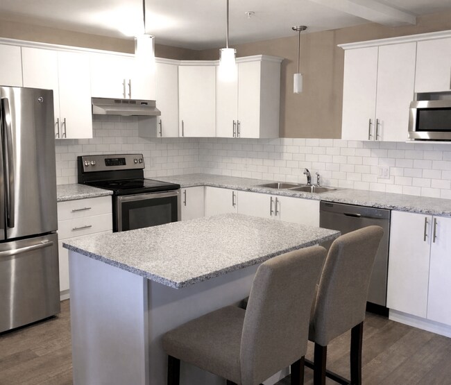 150 Lian St - 150 Lian St
