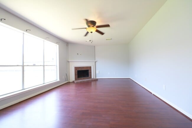 Photo - 1926 Wildwood Ridge Dr