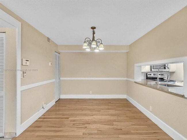 Photo - 612 Gardens Dr Unidad 103