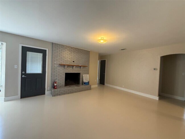 Photo - 7407 Albert Rd