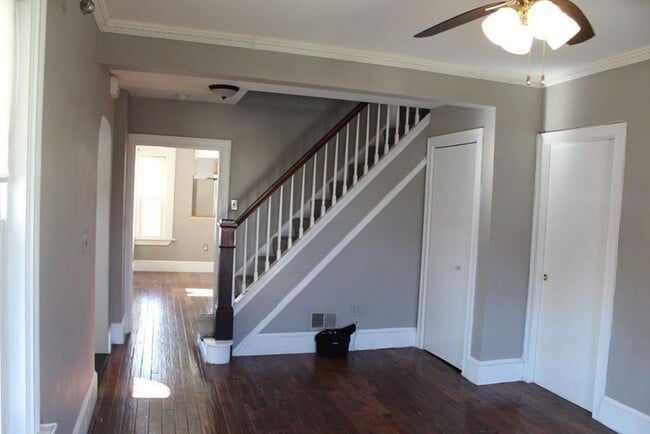 Photo - 226 California St