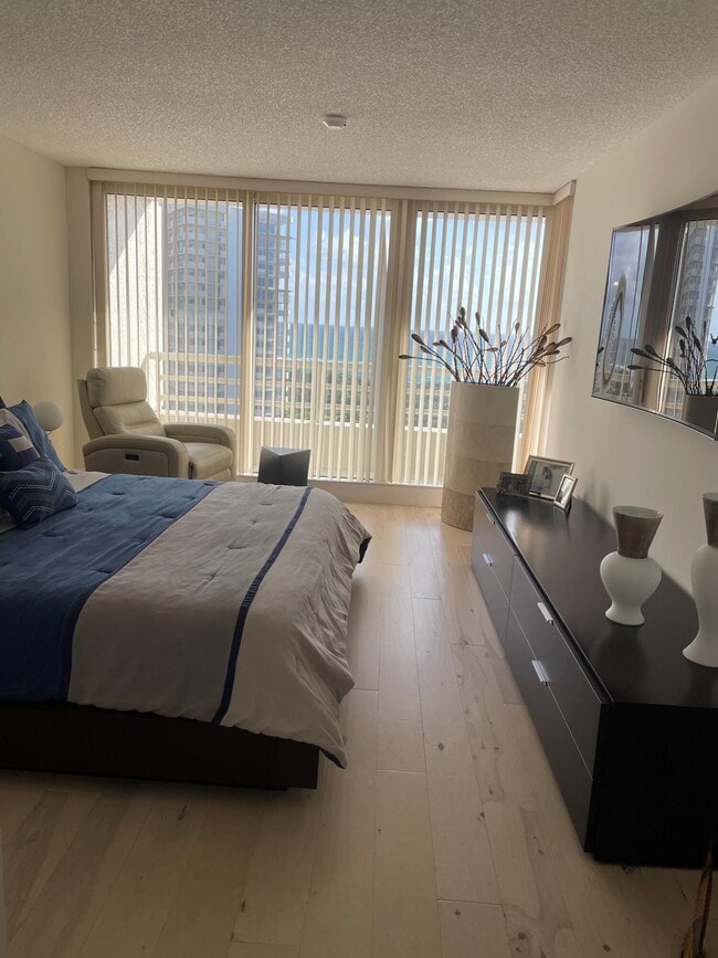 Photo - 4101 N Ocean Blvd Unidad 1002