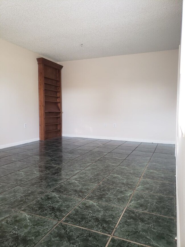 Photo - 329 7th St SW Unit A