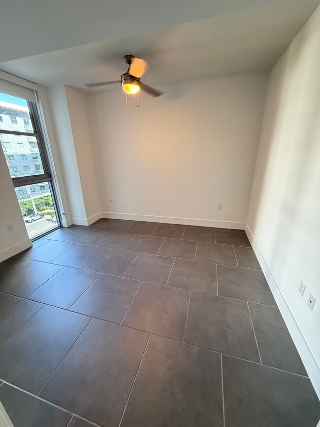 Photo - 132 NE 22nd St Unit B1