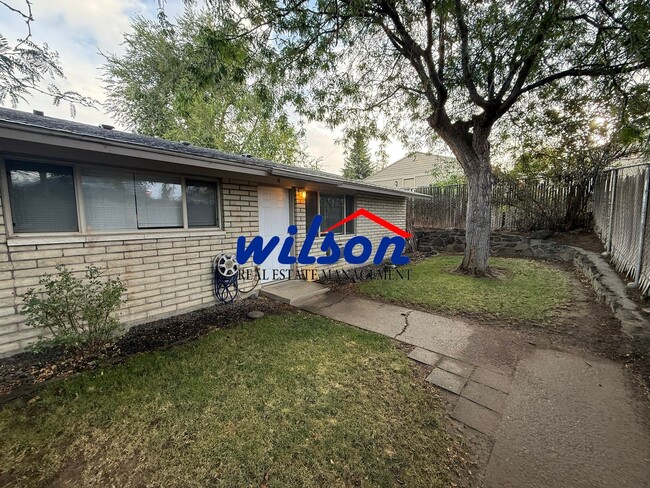Building Photo - 1009 S 41st Ave Unit 4