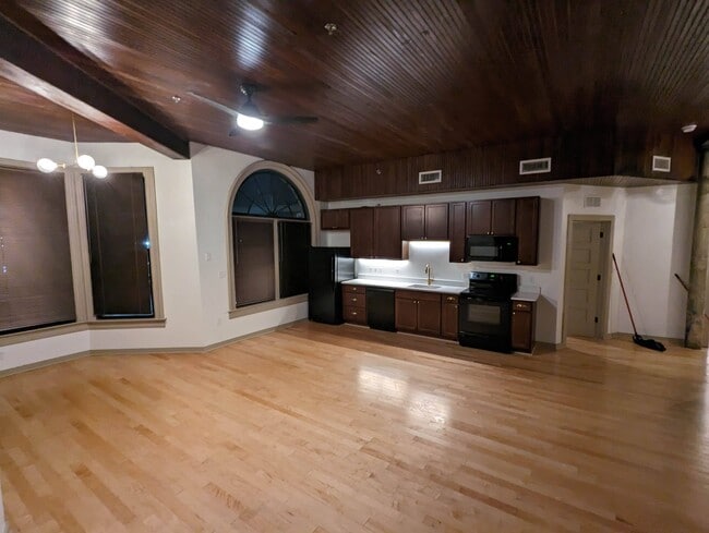 Photo - Hobbs Building Unit 204