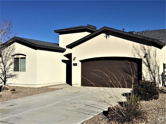 Building Photo - 6721 Mountain Hawk Loop NE Rental