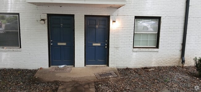 Building Photo - 335 Crafton St Unit 8 Rental