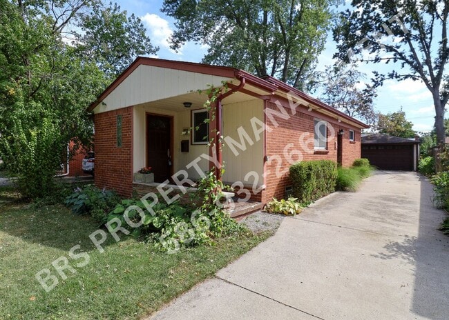 Photo - 3 Bedroom 2 bathroom house in Royal Oak.