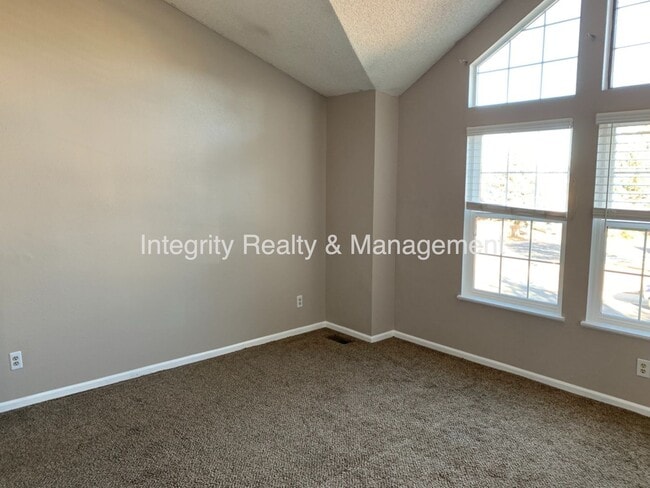 Photo - 5605 E Prescott Ave