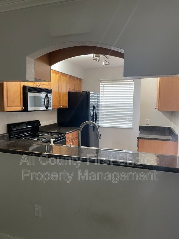 Photo - 10196 Sailwinds Blvd S Unidad 104
