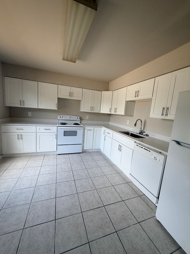 Photo - 5483 Decatur St Unit Decatur 5483