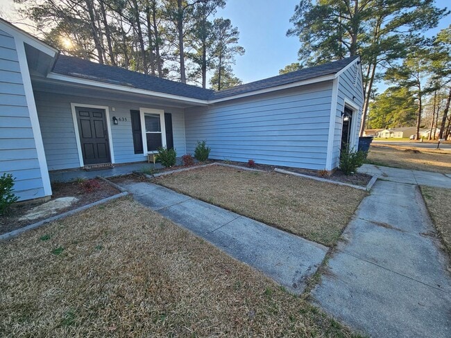 Photo - 3 Bedroom Corner Lot Close to Lejeune Blvd