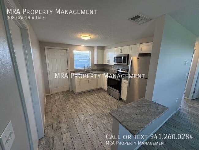 Photo - 308 Colonia Ln E