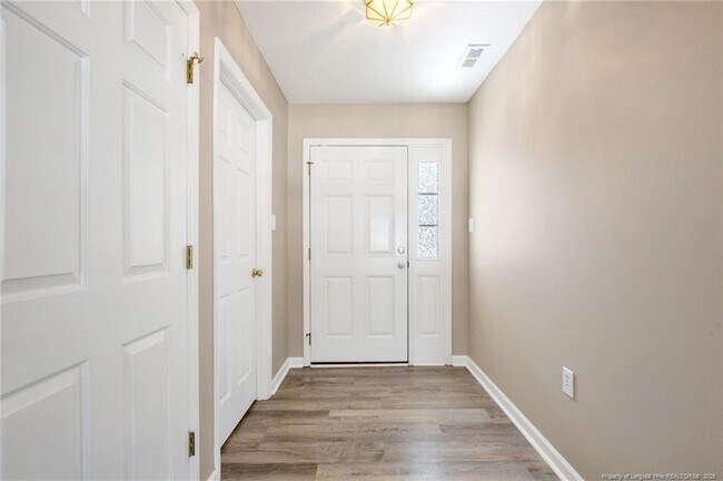 Photo - 1406 Averton Ct