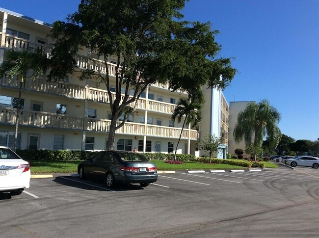 Building Photo - 3063 Ainslie Dr Rental