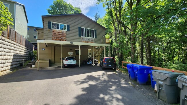 Photo - 3736 SW 10th Ave Apartment Unit 2