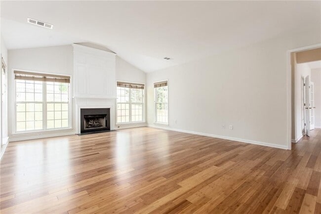 Photo - 1805 Montcliff Dr