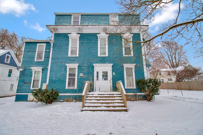 Photo - 111 Cottage St