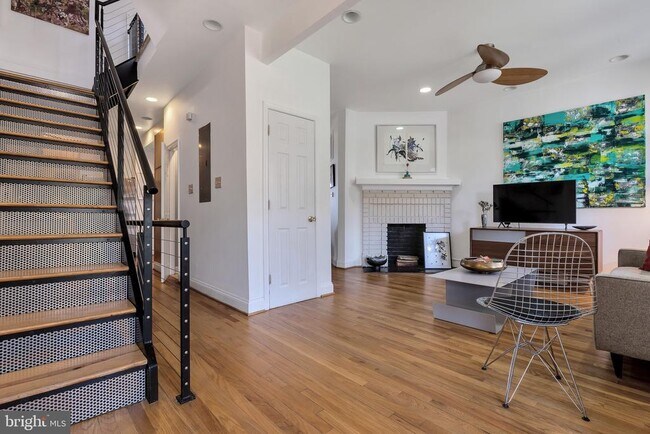 Photo - 4622 New Hampshire Ave NW