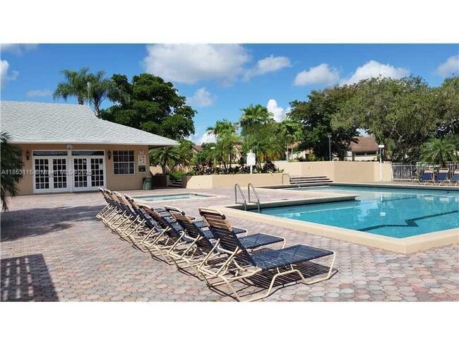 Building Photo - 2091 NW 96th Ter Rental