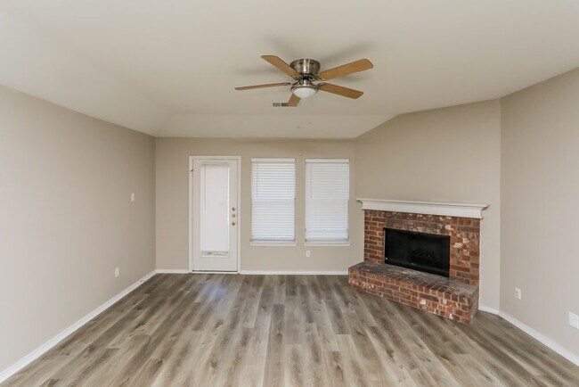 Photo - 1303 Coronado Ln