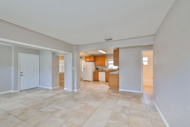 Photo - 619 40th Ave N