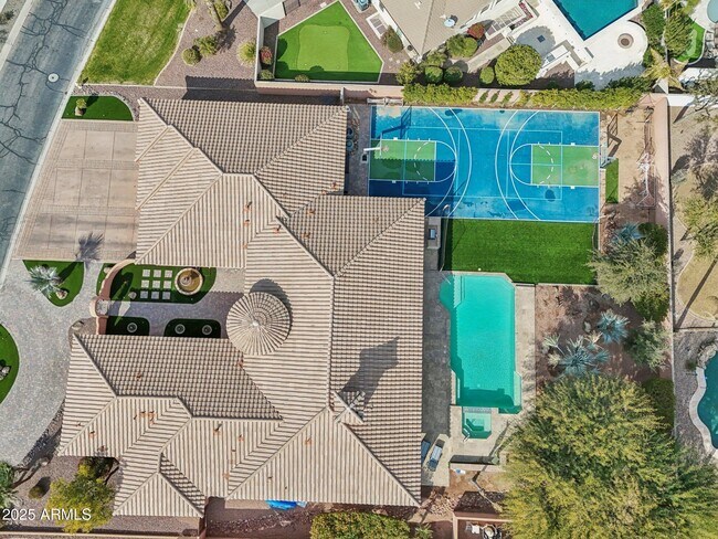 Photo - 351 N Cloverfield Cir