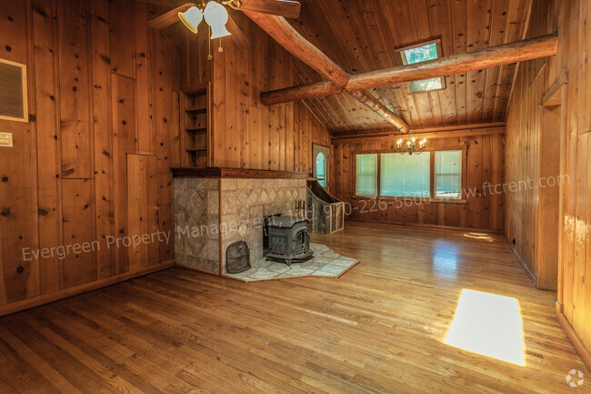 Building Photo - Horse Property in West Fort Collins! Rental