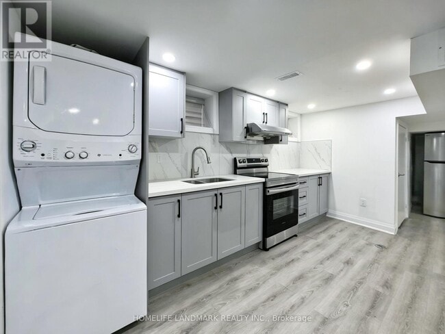 Photo - 181 Maple Ave
