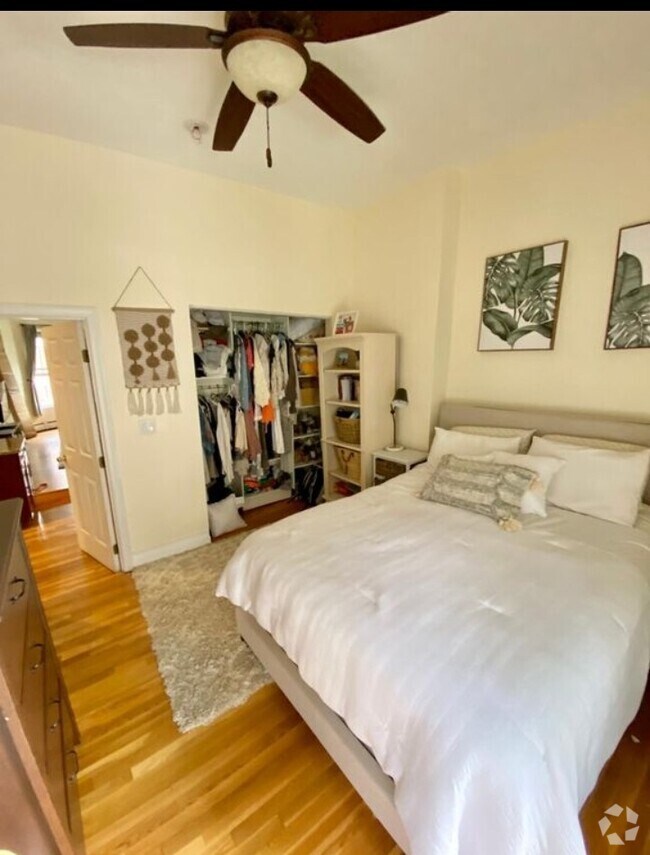 Building Photo - 99 E Brookline St Unit 2 Rental